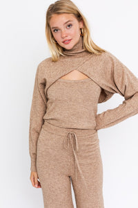 TAUPE TURTLE NECK WARMER